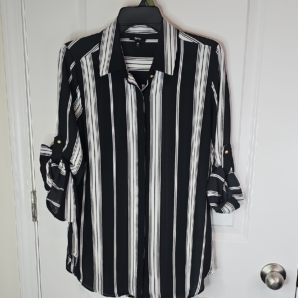 Mossimo Supply Co. Black and White Striped‎ Button Down Blouse Size M